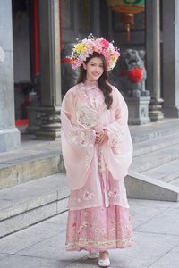 Chân Dung